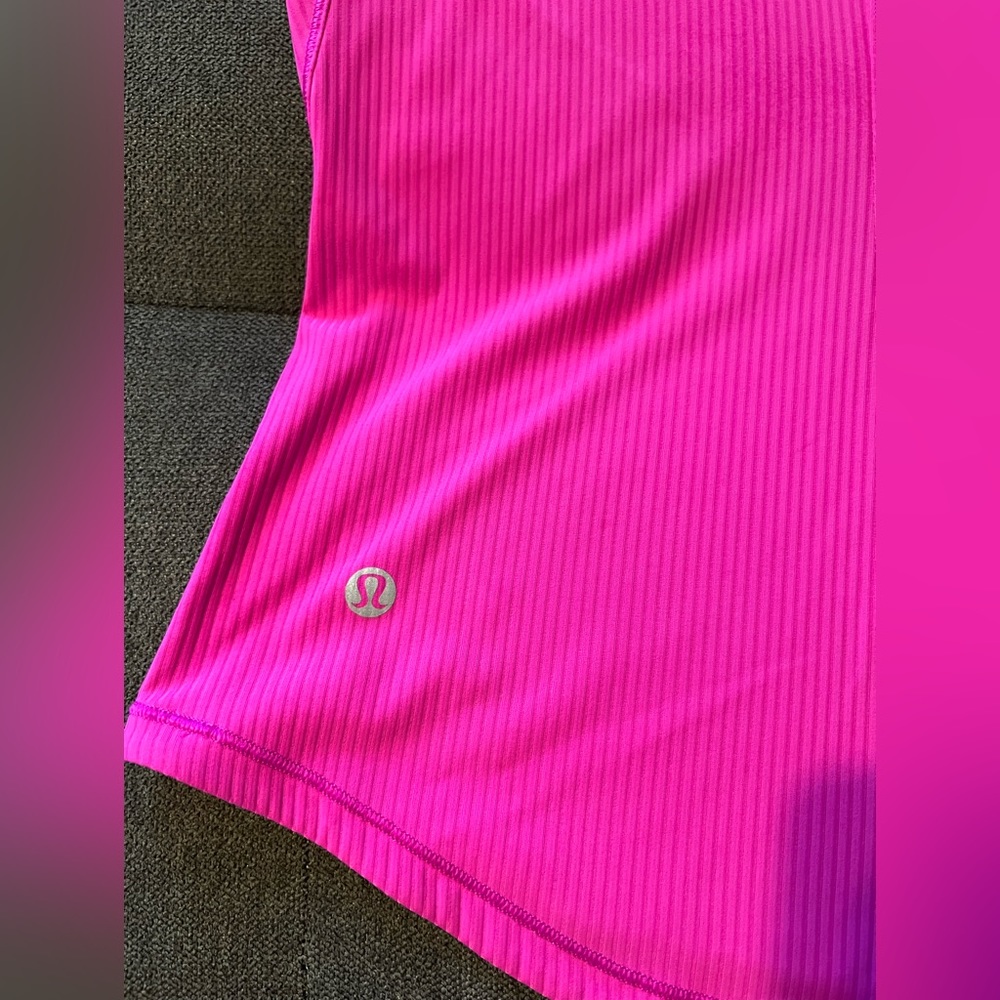 Lululemon tank top | size 4 | purple highlight